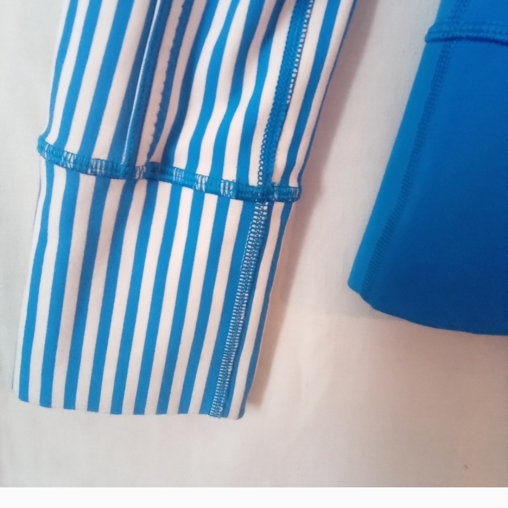 Lululemon Daily Yoga Jacket Size 2 Beaming Blue Striped Fully Zip Streched Top - Picture 8 of 9